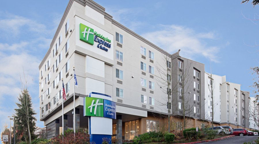 Stay at our newly renovated Seattle Airport hotel