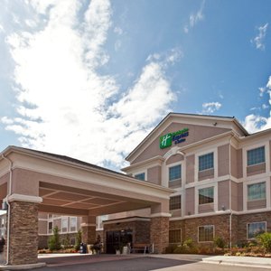 Welcome to the Holiday Inn Express Ada!