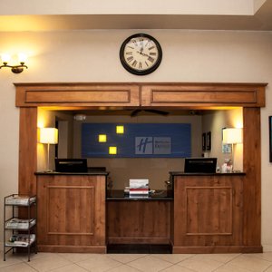 Fast and friendly check-in at our Front Desk.