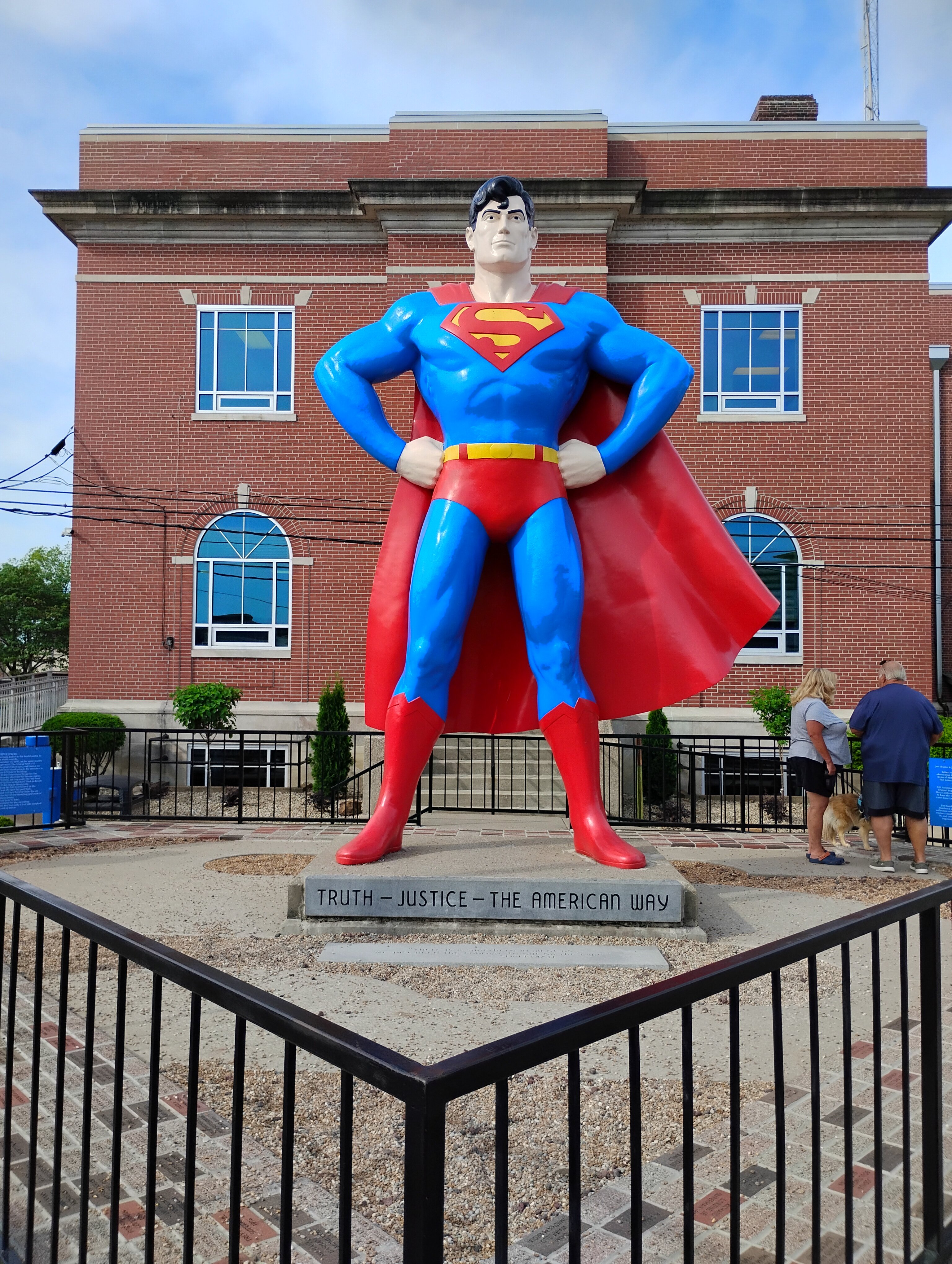 2025年 Superman Statue - 出発前に知っておくべきことすべて