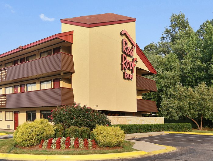 Red Roof near Me: Find the Best Local Stays Today