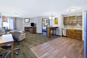 Room & Suite