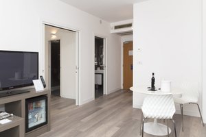 Kamar & Suite