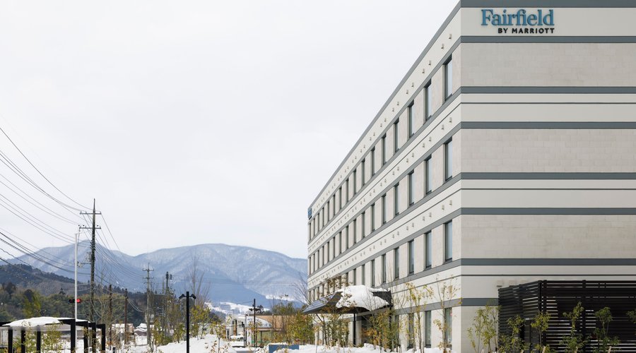 Exterior - Winter