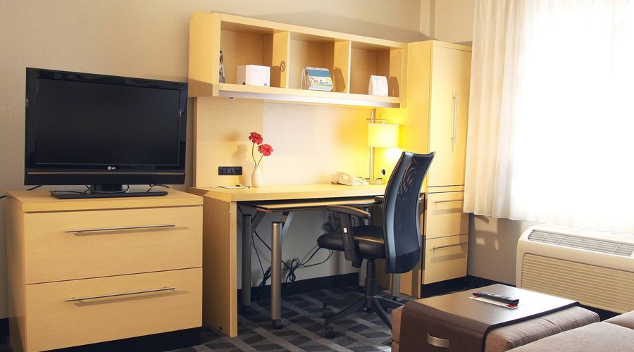 Studio Suite Work Desk