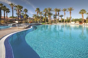 Piscine et plage