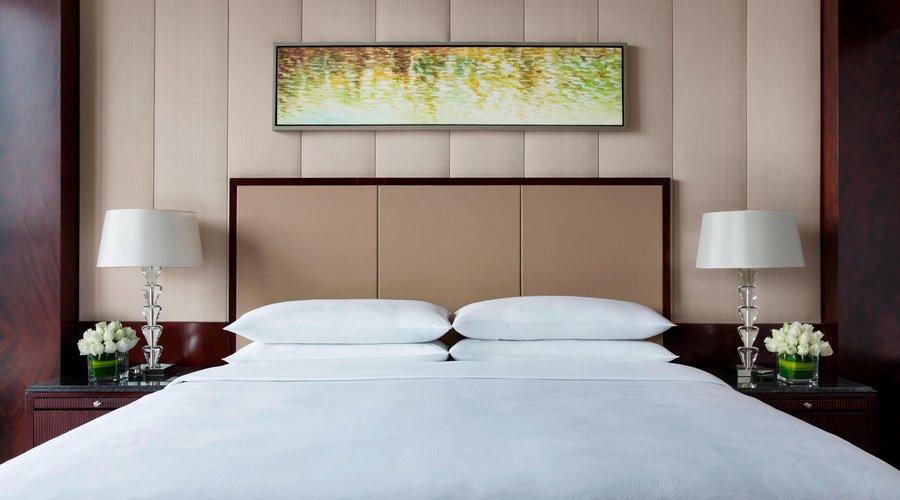 Guest Room, One King Bed