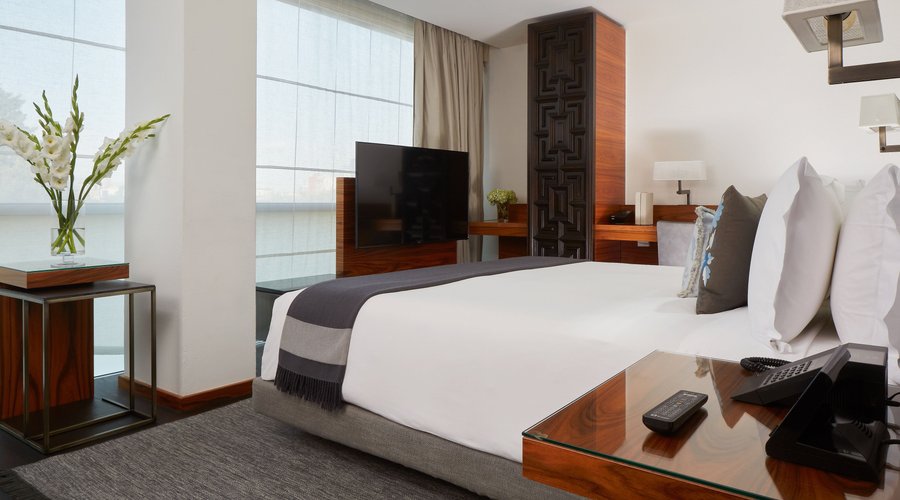 King Grand Deluxe Guest Room