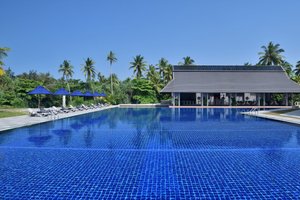 Bể bơi & Bãi biển