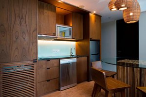 Room & Suite
