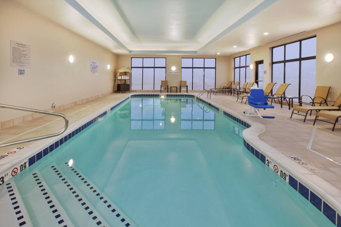 Courtyard St. Joseph Benton Harbor Pool: Pictures & Reviews - Tripadvisor