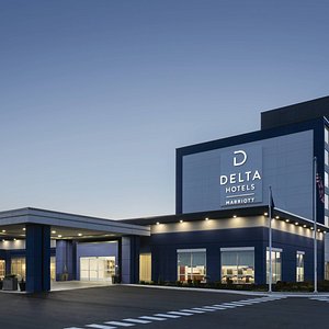 Delta Hotels By Marriott Indianapolis Airport in Indianapolis