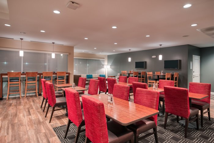 TOWNEPLACE SUITES INDIANAPOLIS AIRPORT - Updated 2024 Prices & Hotel ...