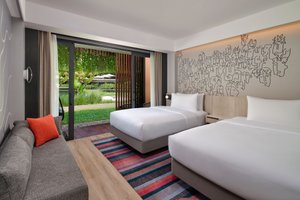 Room & Suite