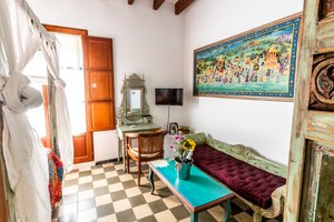 Room & Suite