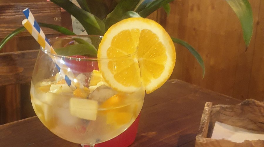 Sangria saborosa disponível no café Histórico. 