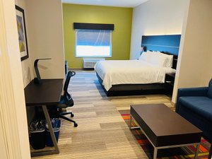 Room & Suite
