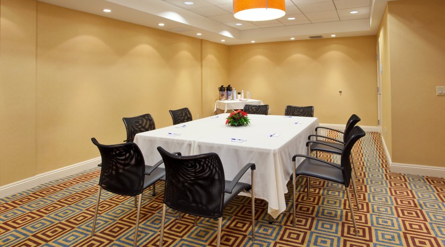Santa Cruz Hotel Meeting Room