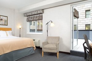 Room & Suite