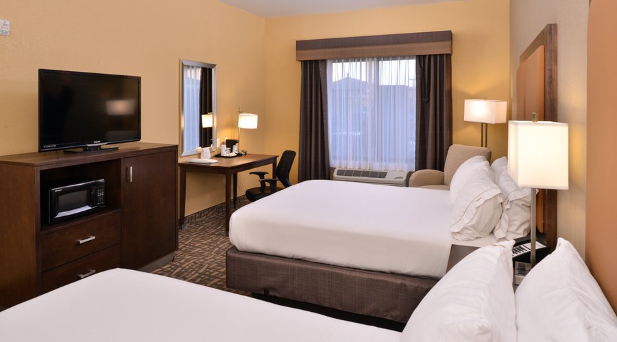For extra space, book our comfortable two queen beds.