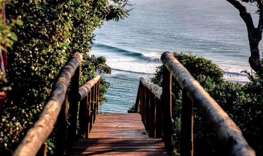 Walkway down to the Beach 