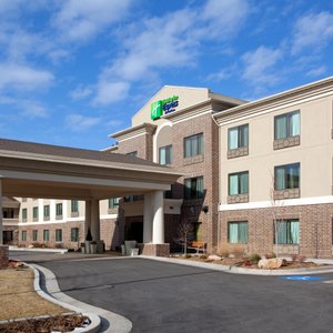 Hotel Exterior with beautiful landscaping