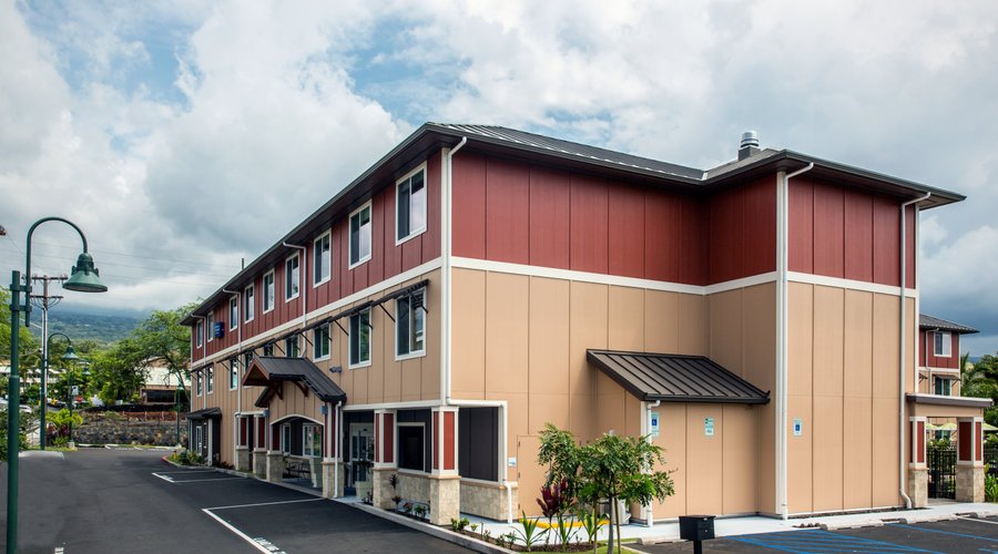Holiday Inn Express & Suites Kailua-Kona