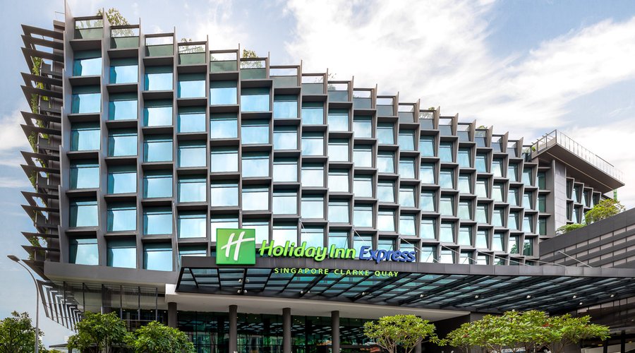 Hotel Day Facade