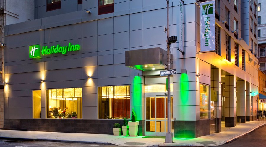 Welcome to the World's Tallest Holiday Inn!