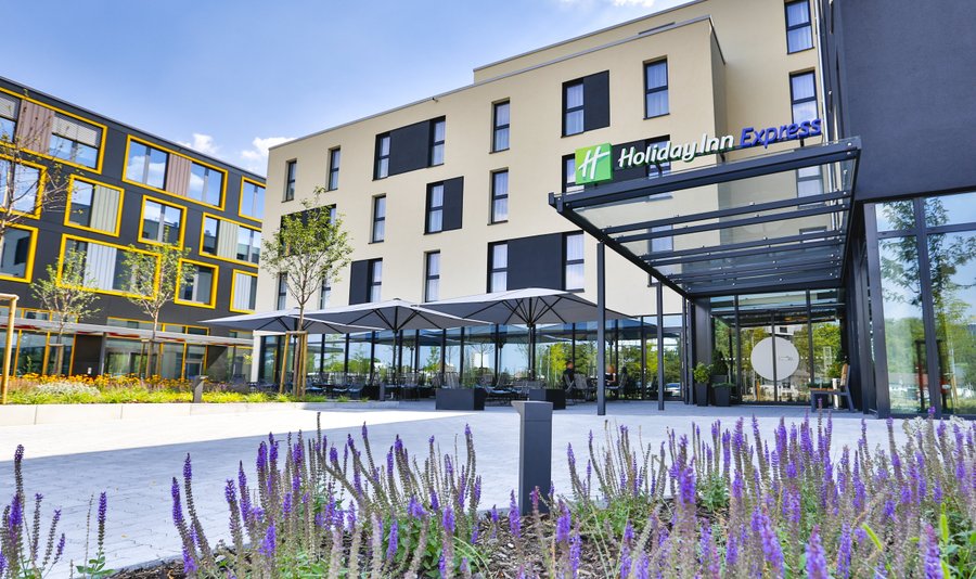 Holiday Inn Express Karlsruhe - City Park Eingang