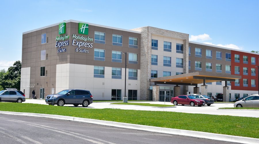 New Holiday Inn Express & Suites Near (ORD) O'Hare Airport