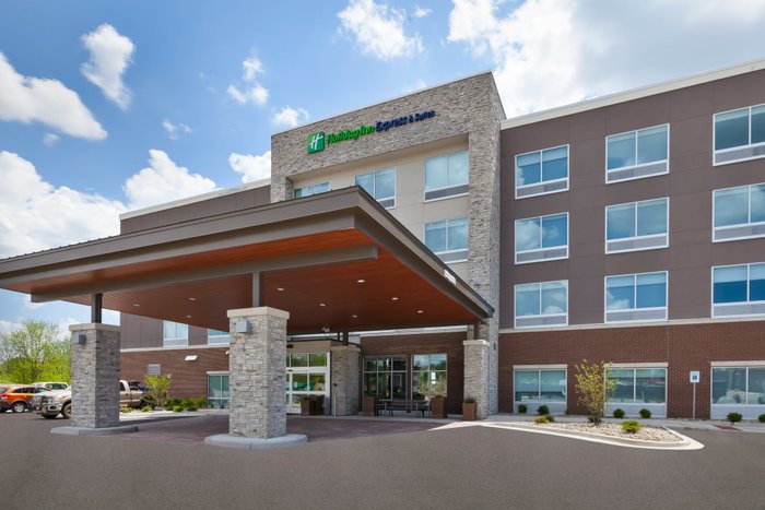 HOLIDAY INN EXPRESS & SUITES GRAND RAPIDS AIRPORT - SOUTH, AN IHG HOTEL ...