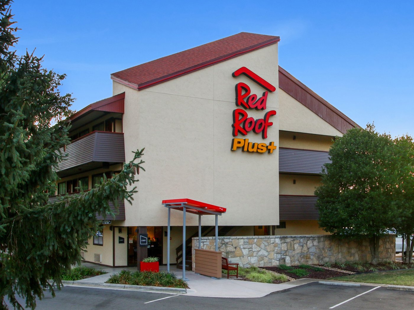 RED ROOF PLUS+ STATESVILLE - Updated 2024 Prices & Hotel Reviews (NC)