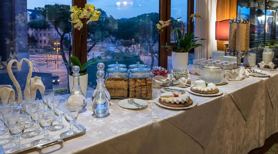 Buffet Breakfast