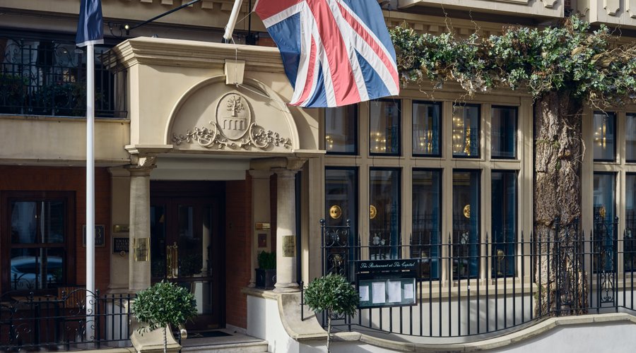 The Capital Hotel, Apartments & Townhouse