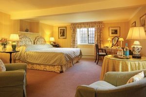 Room & Suite