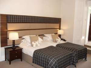 Room & Suite