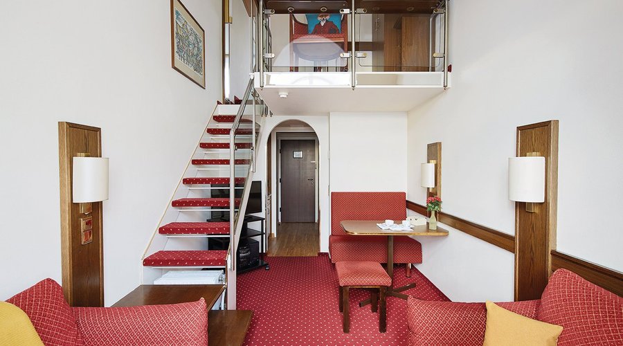 Deluxe Apartment