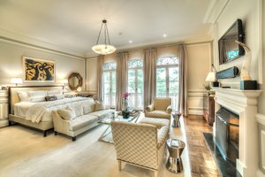 Room & Suite