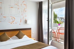 Room & Suite