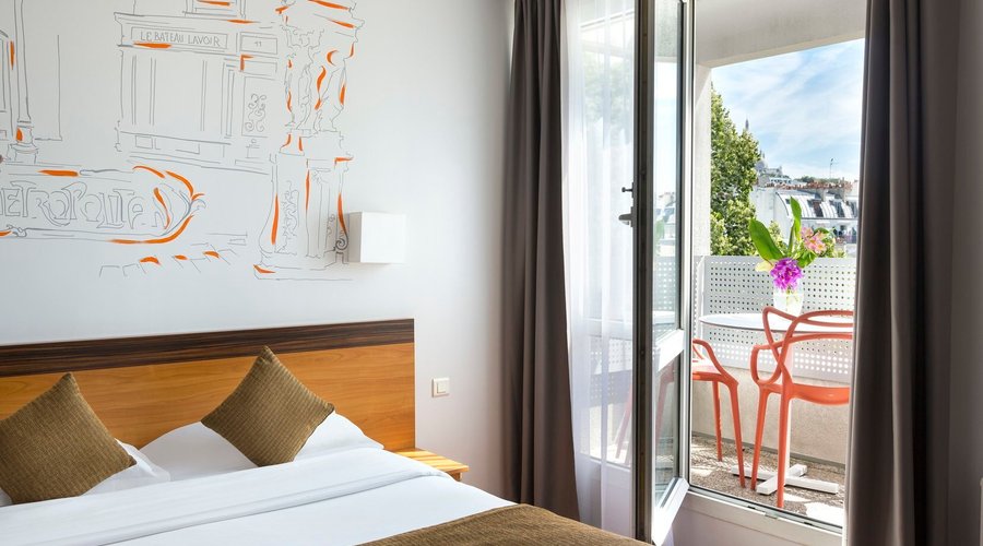 Studio With Balcony Or Terrace