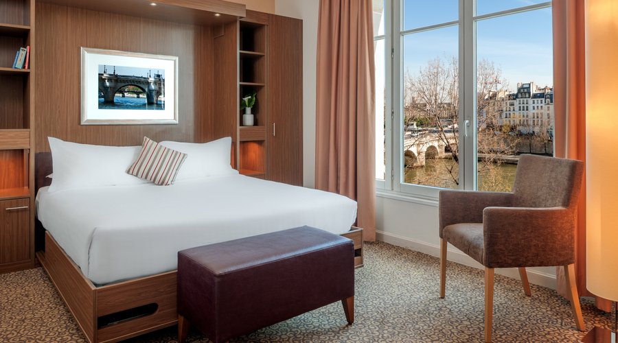 Studio Apartment Seine View