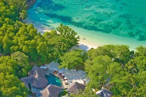 Pool & Beach
