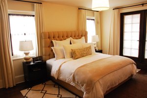 Room & Suite
