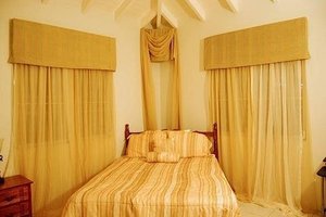 Room & Suite
