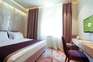 Room & Suite