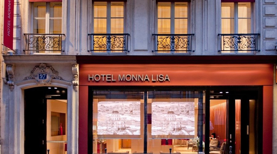 MONNALISAFacade