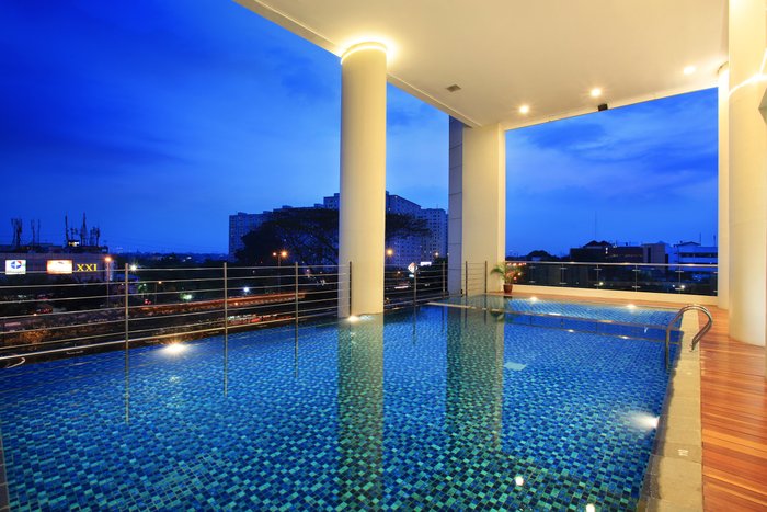 Swiss-belresidences Kalibata Jakarta Pool: Pictures & Reviews - Tripadvisor