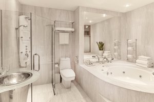 Room & Suite