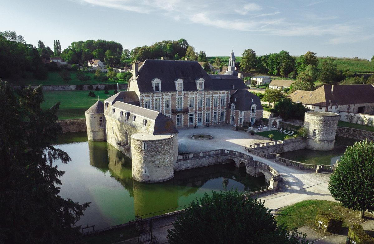 Anal Girl in Château-Thierry